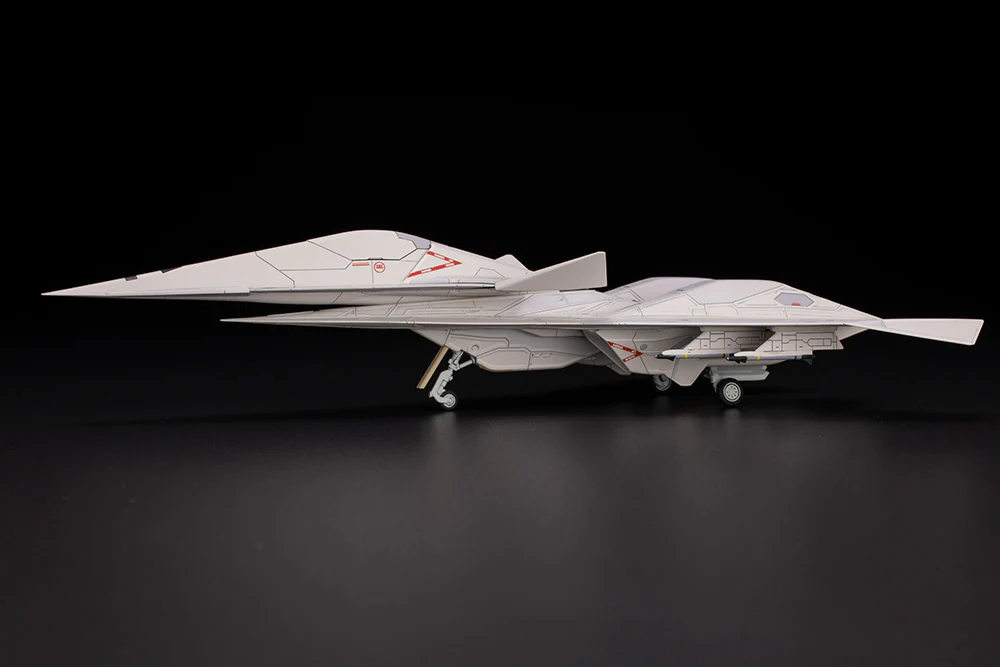 1/144 Ace Combat: ADFX-10F Model Kit - Image 4