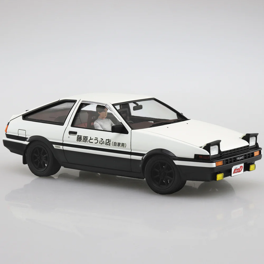 1/24 Fujiwara Takumi AE86 Trueno with Figure
