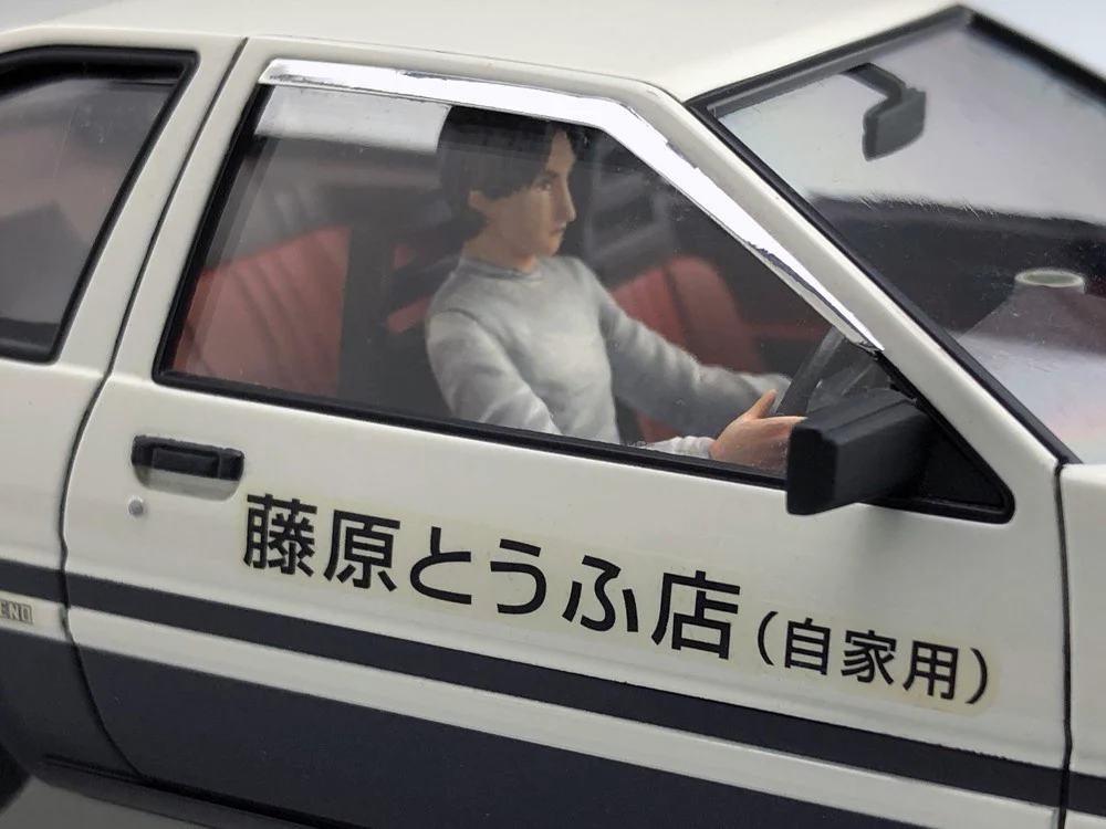 1/24 Fujiwara Takumi AE86 Trueno with Figure - Image 4