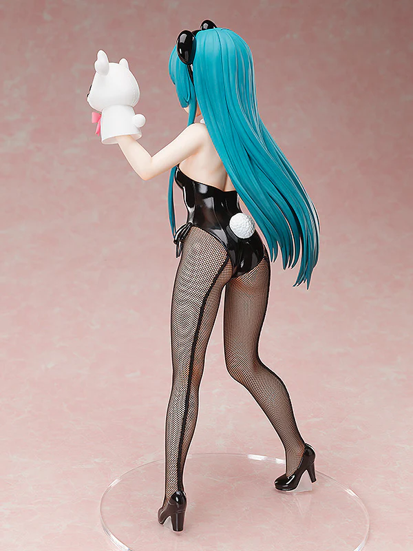 1/4 Yuna: Bear Suit Ver. - Image 6