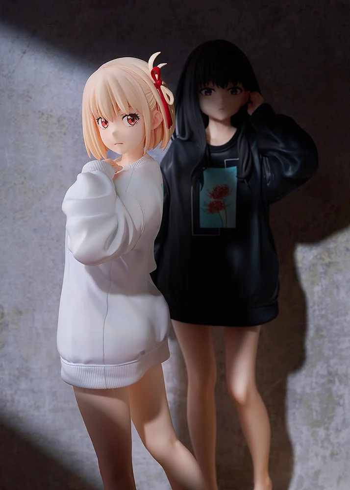 1/7 Chisato Nishikigi Oversized Sweatshirt Ver. (Lycoris Recoil) - Image 14