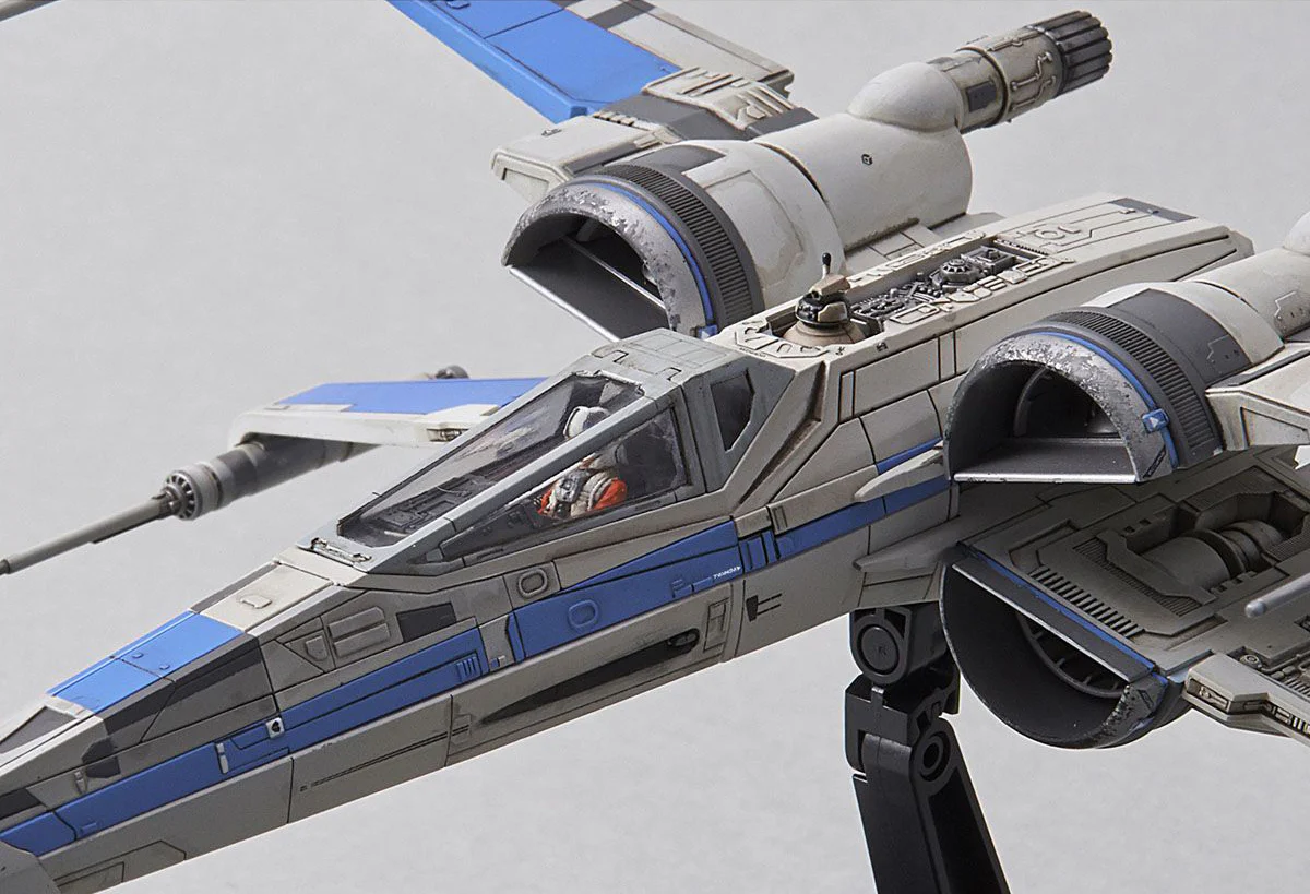 1/72 Blue Squadron Resistance X-Wing Fighter - Image 13
