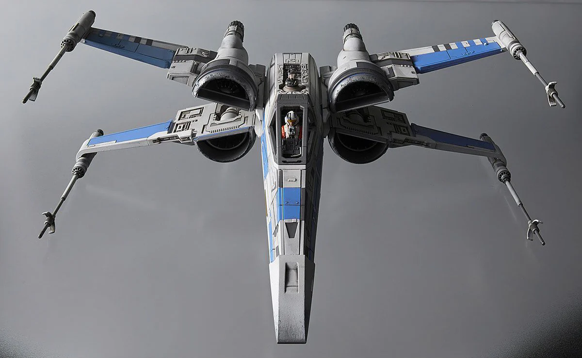 1/72 Blue Squadron Resistance X-Wing Fighter - Image 17