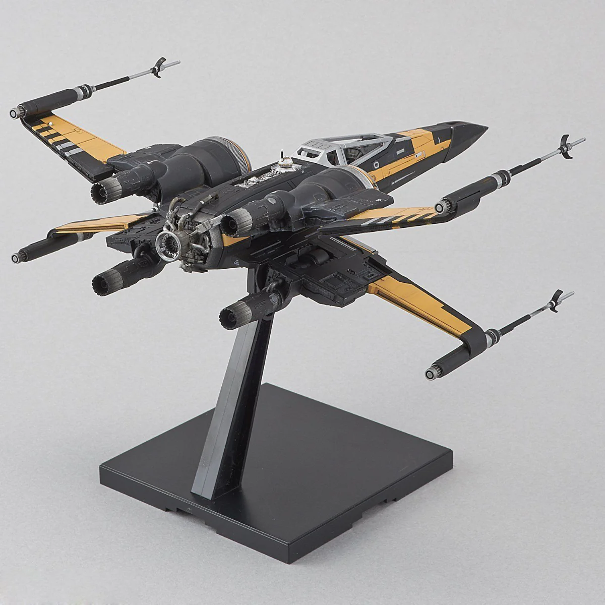 1/72 Poe's Boosted X-Wing Fighter - Image 3