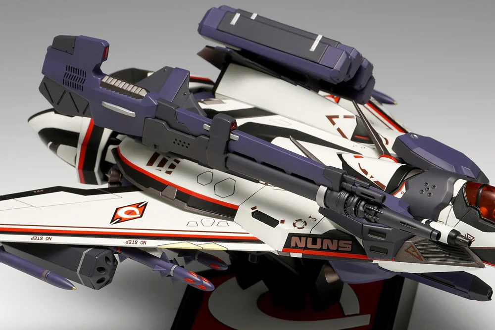 1/72 VF-171EX Armored Nightmare Plus (Alto Use) (Macross) - Image 9