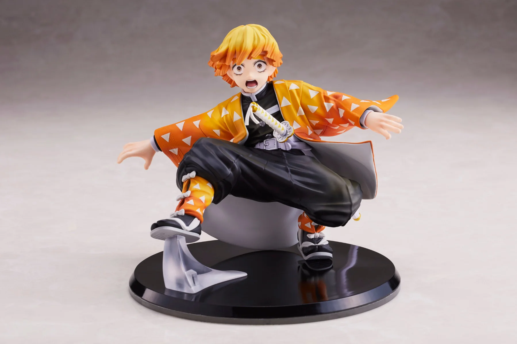 1/8 Zenitsu Agatsuma - Image 3