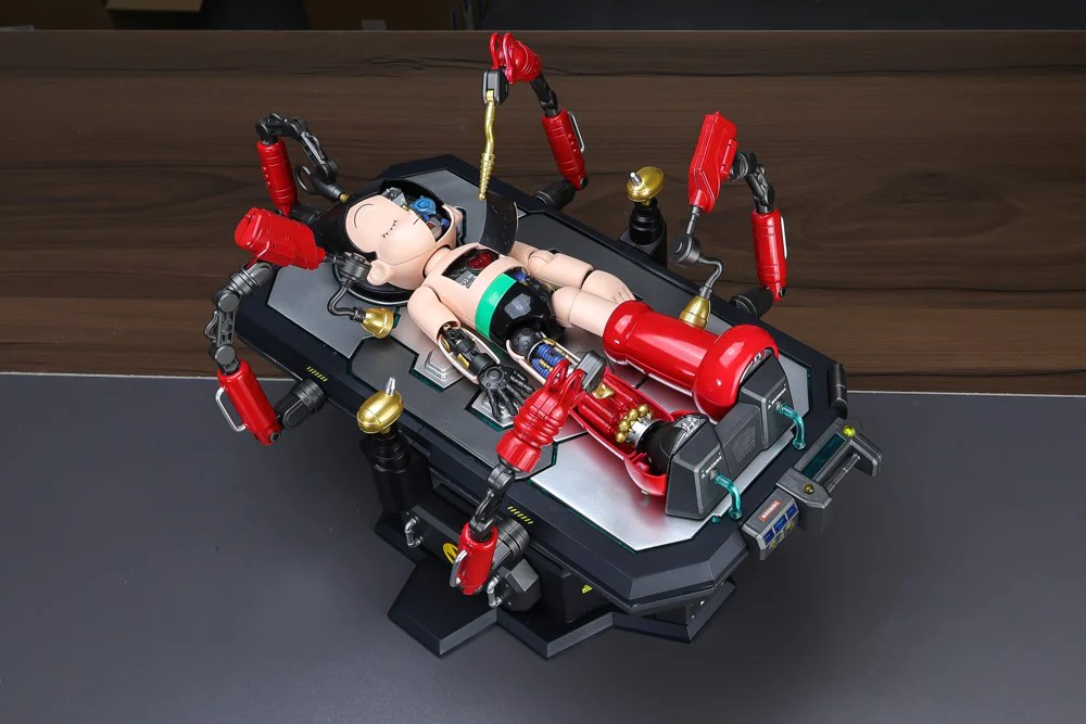 Astro Boy Model Kit Deluxe Edition - Image 25