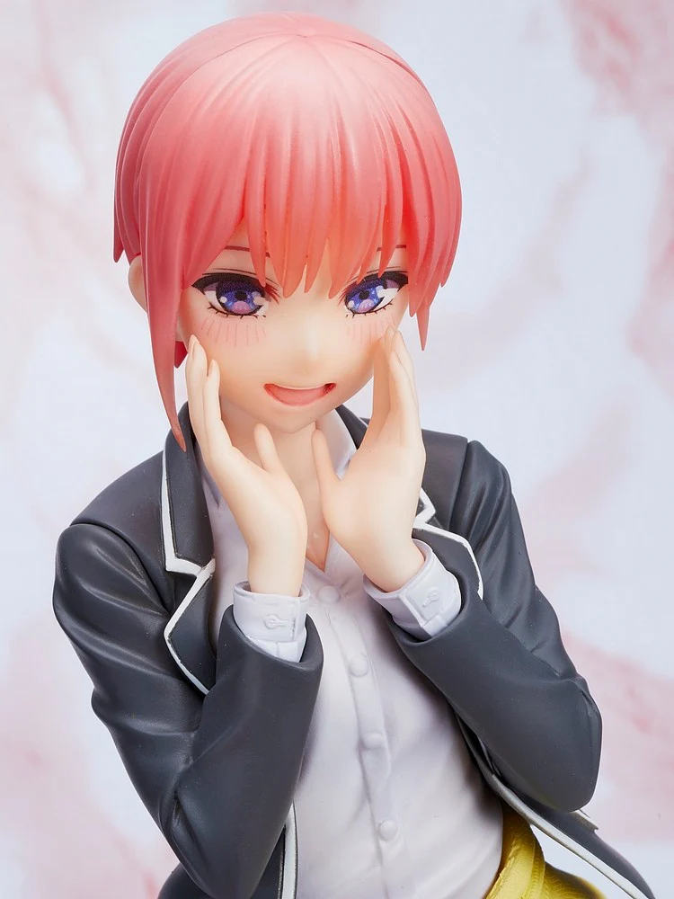 Coreful Figure: Ichika Nakano Uniform Ver. (The Quintessential Quintuplets) - Image 11
