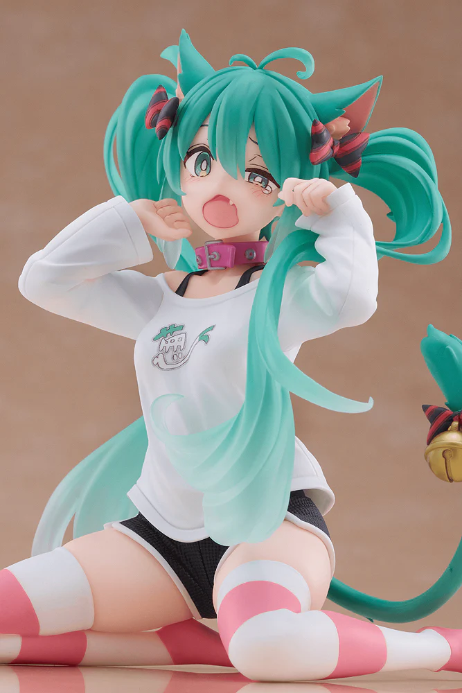 Desktop Cute Figure: Hatsune Miku Cat Ear T-Shirt Ver. - Image 10