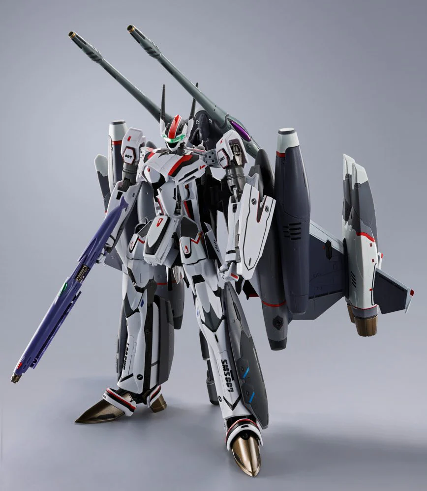 DX Chogokin Tornado Messiah Valkyrie (Alto Saotome Use) Revival Ver. (Macross) - Image 3