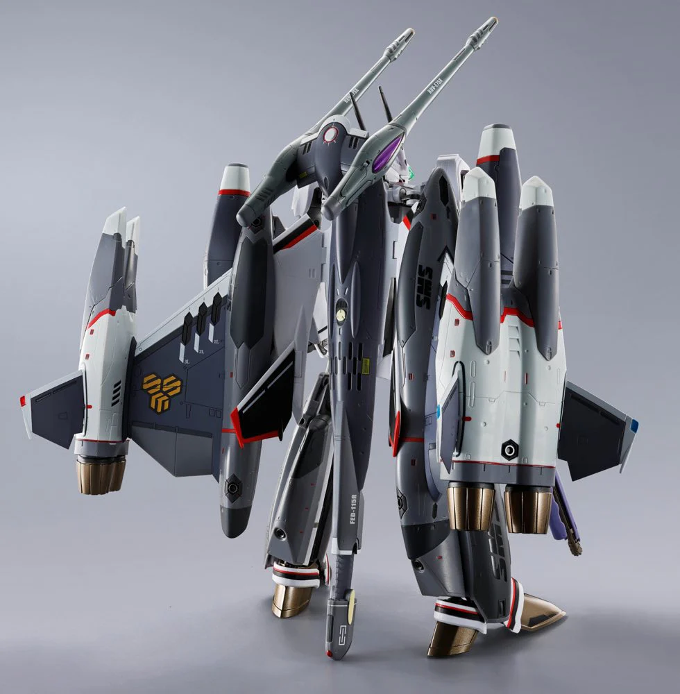 DX Chogokin Tornado Messiah Valkyrie (Alto Saotome Use) Revival Ver. (Macross) - Image 4