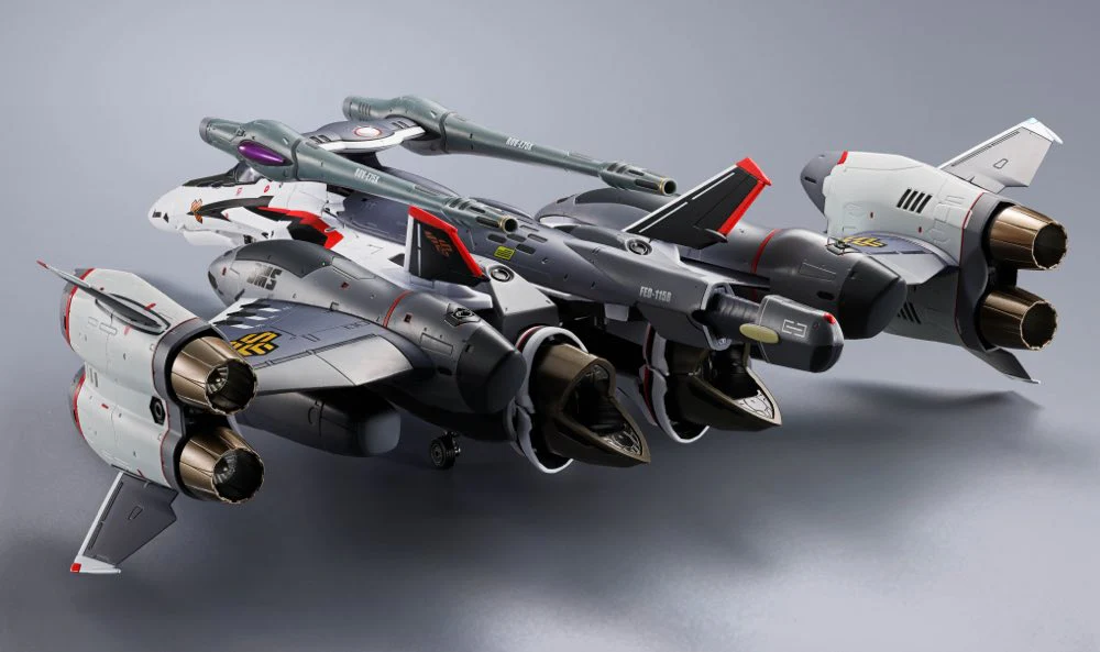 DX Chogokin Tornado Messiah Valkyrie (Alto Saotome Use) Revival Ver. (Macross) - Image 9