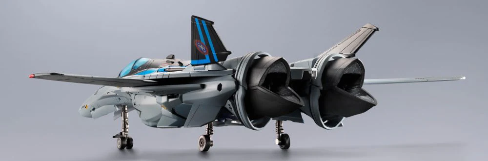 DX Chogokin VF-25 Messiah Valkyrie Top Gun: Maverick Ver. (Macross) - Image 4