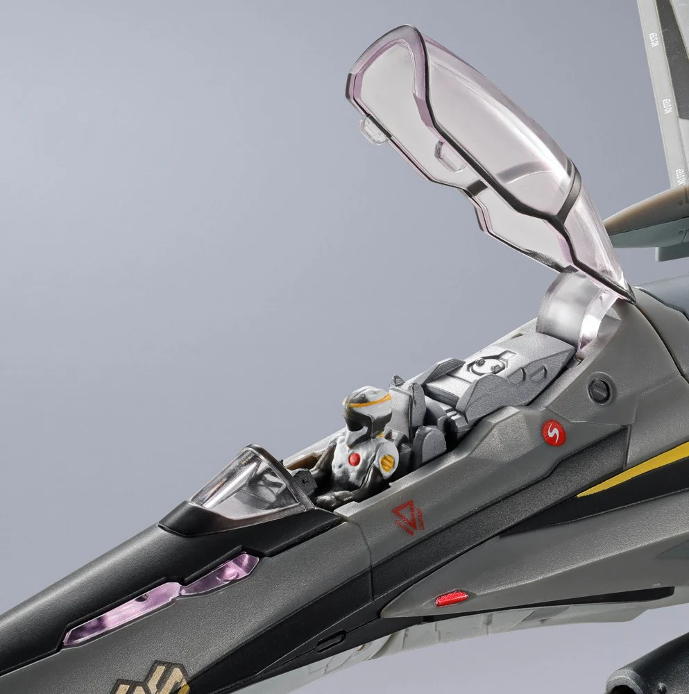 DX Chogokin VF-25S Armored Messiah Valkyrie (Ozma Lee Use) Revival Ver. (Macross) - Image 22