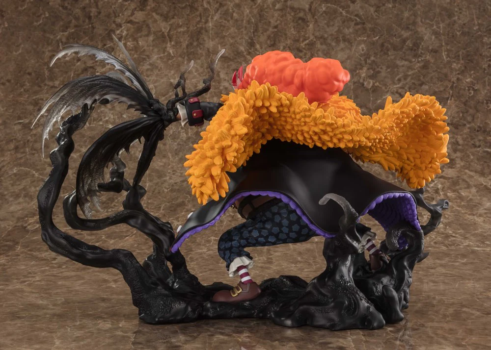 FiguartsZERO Marshall D. Teach: Kurouzu [Extra Battle] (One Piece) - Image 5