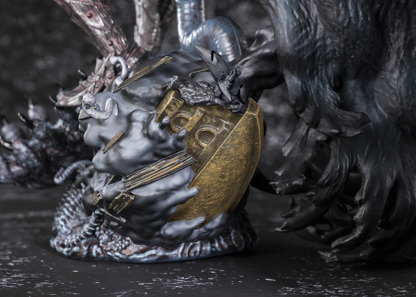 FiguartsZERO Touche Métallique Guts (Berserker Armor) (Berserk) - Image 12