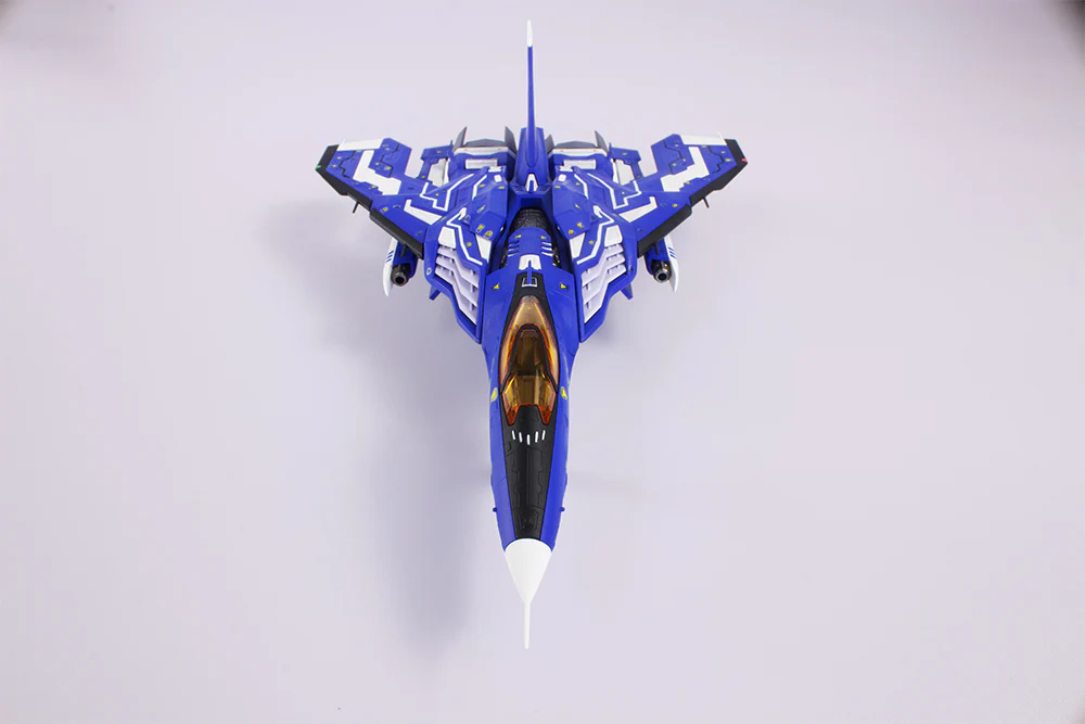 FT-00004A Azuma [2P Color Ver.] Model Kit - Image 2