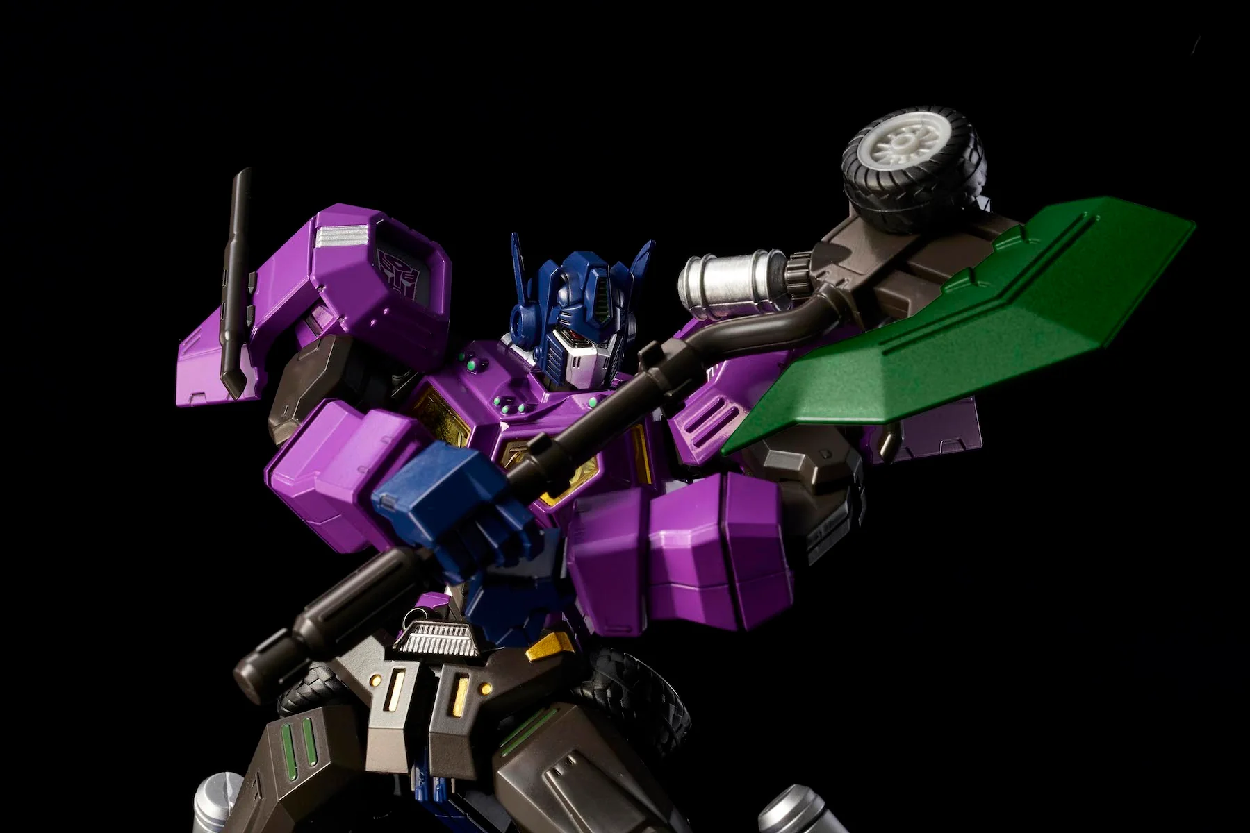 Furai Model Shattered Glass Optimus Prime (Attack Mode) - Image 8