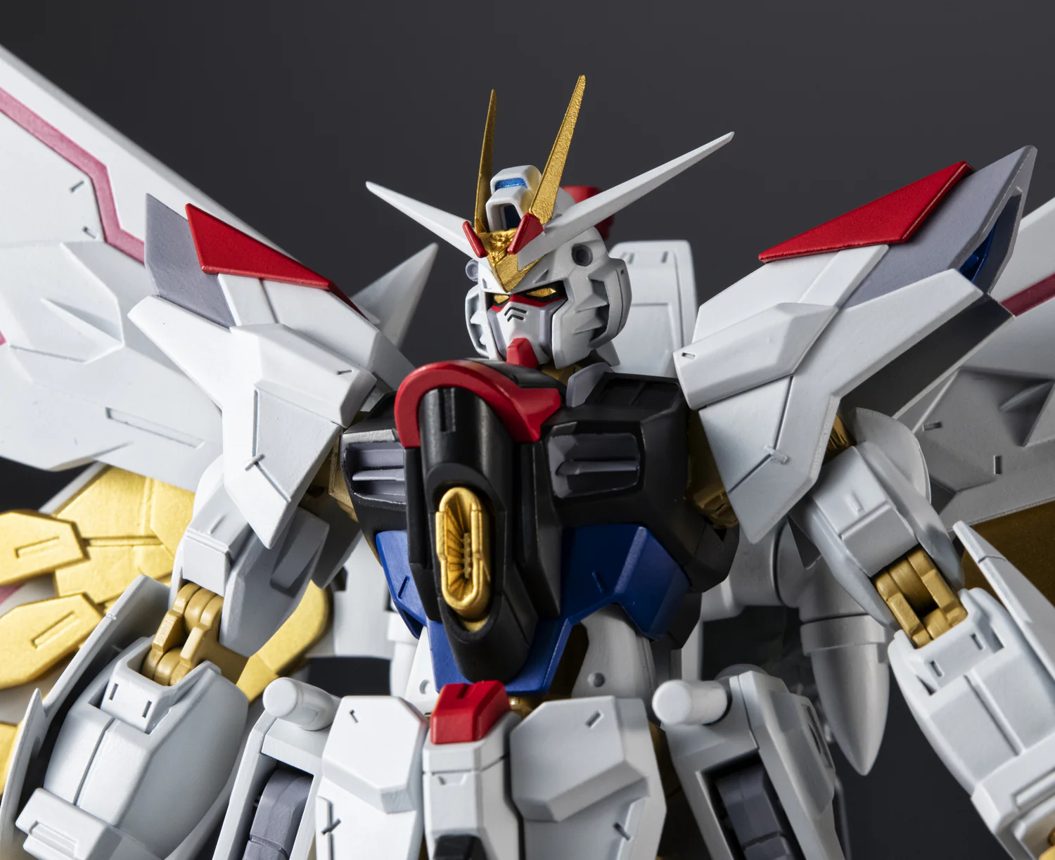 Gundam Universe Mighty Strike Freedom Gundam - Image 8