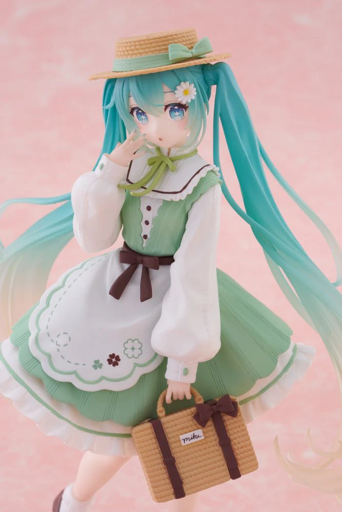 Hatsune Miku Figure: Fashion Country Ver. - Image 8