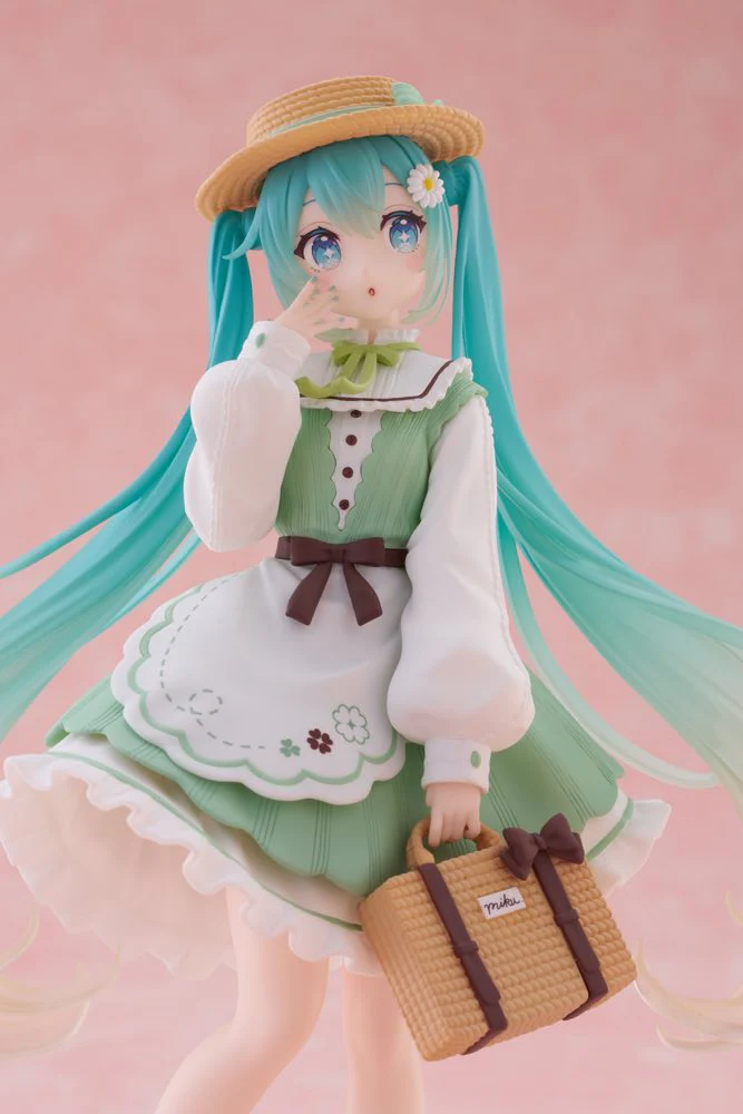 Hatsune Miku Figure: Fashion Country Ver. - Image 9