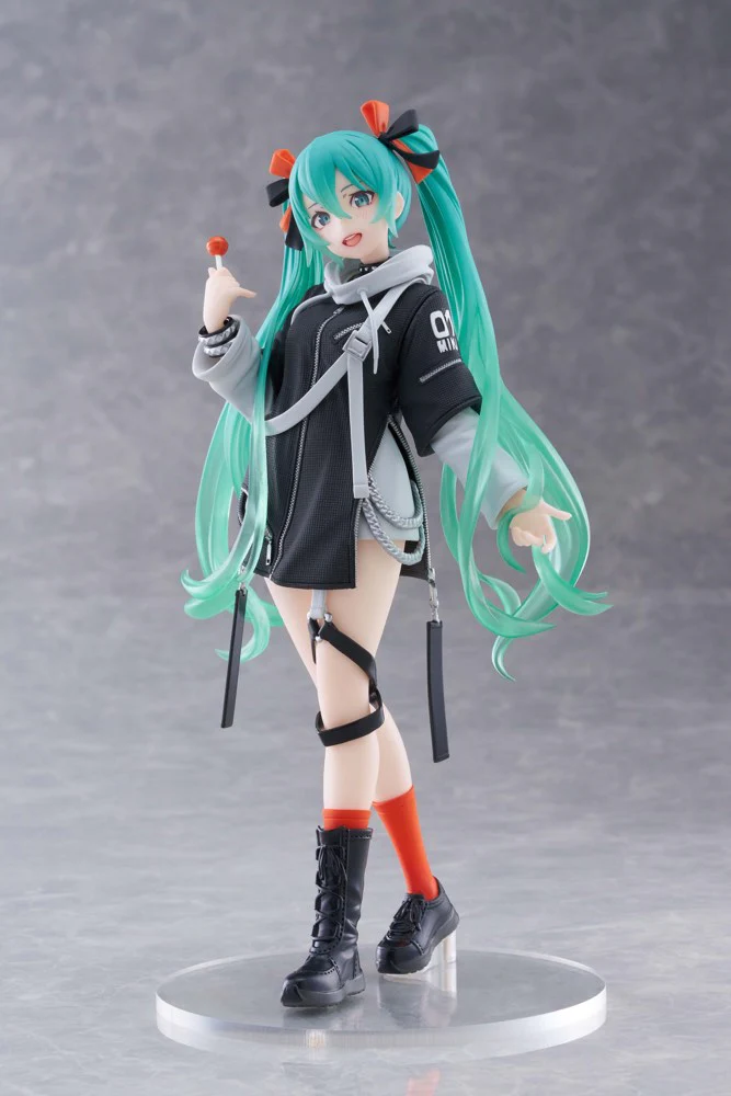 Hatsune Miku Figure: Fashion Punk Ver. - Image 3