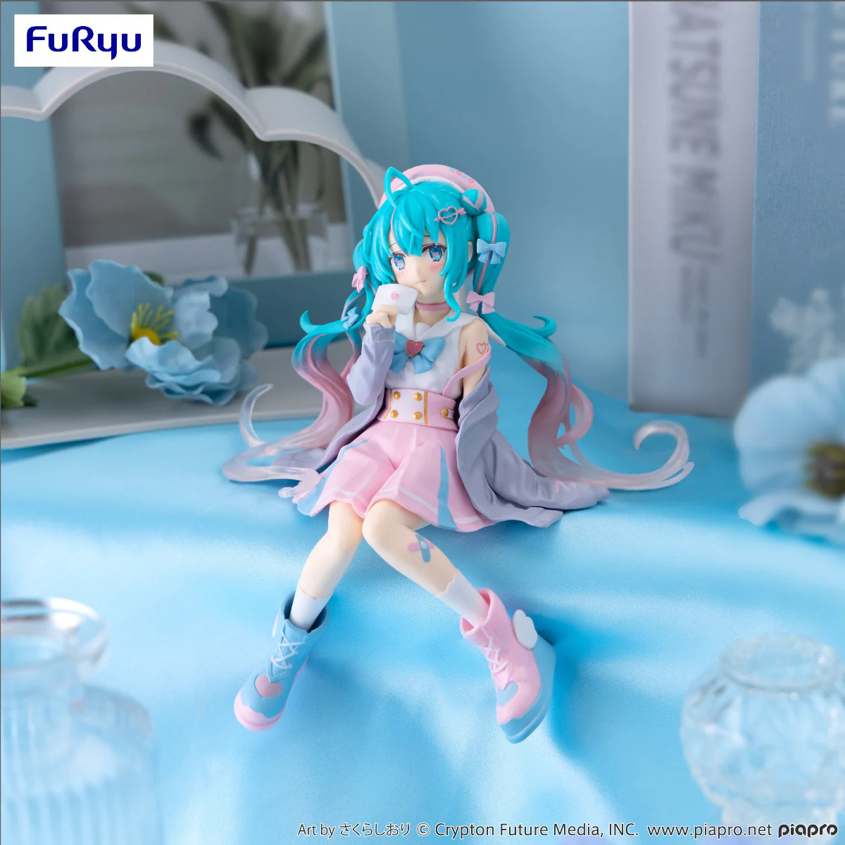 Noodle Stopper Figure: Hatsune Miku Love Sailor Grey Color Ver. - Image 2