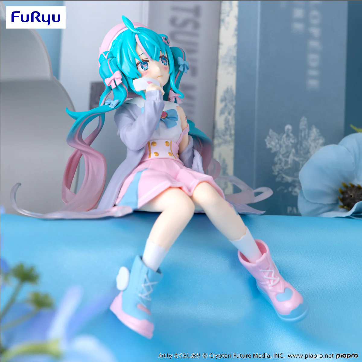 Noodle Stopper Figure: Hatsune Miku Love Sailor Grey Color Ver. - Image 5