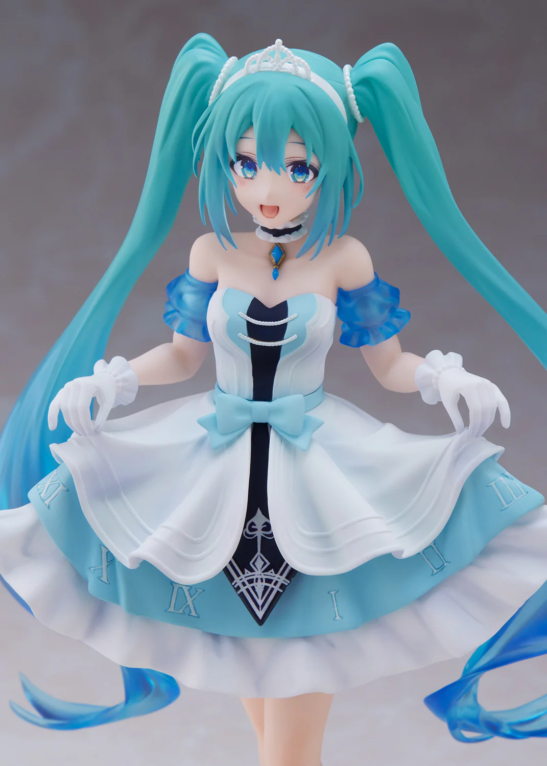 Hatsune Miku Wonderland Figure: Cinderella - Image 9