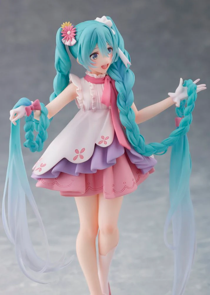 Hatsune Miku Wonderland Figure: Rapunzel - Image 10