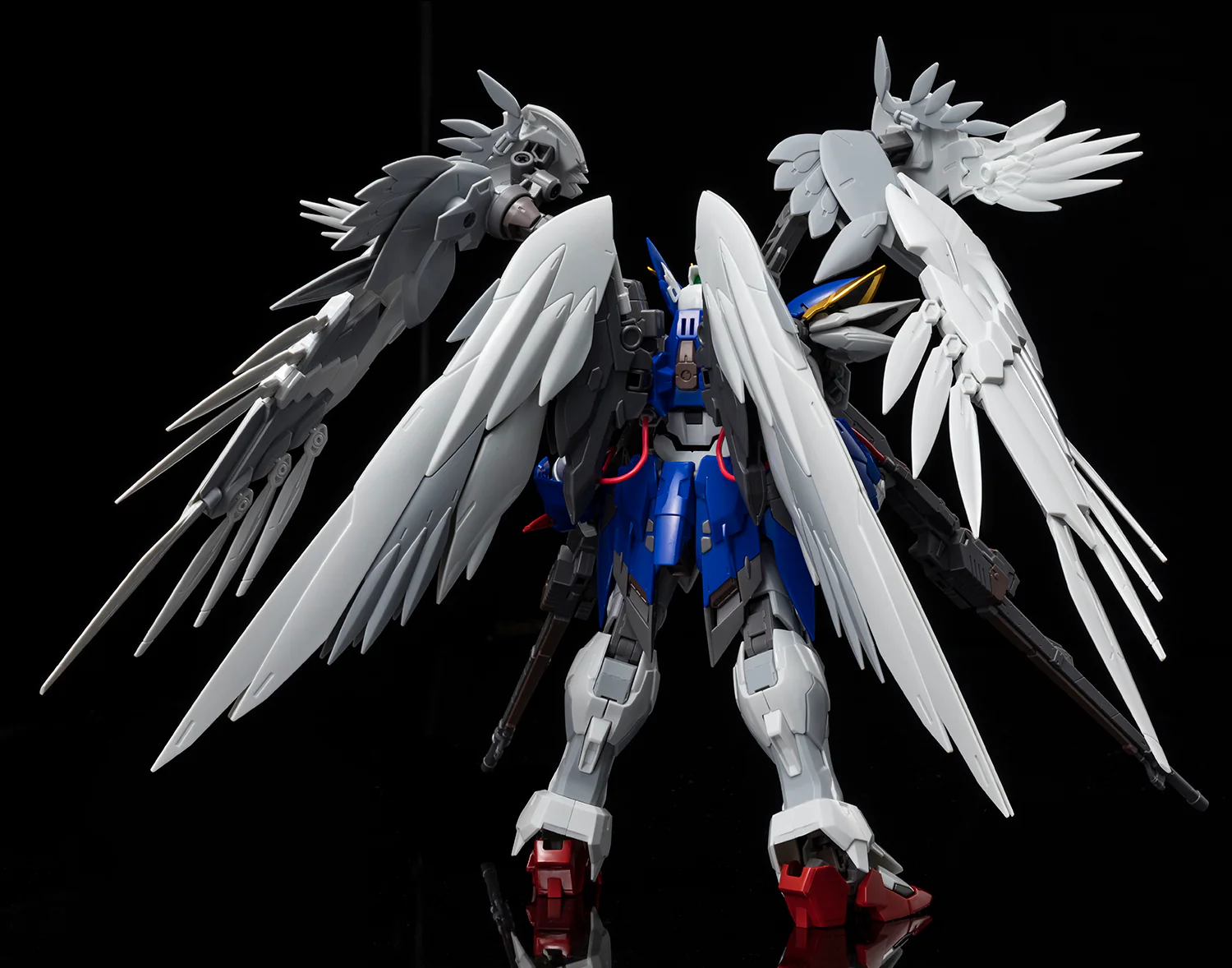 High-Resolution Model Wing Gundam Zero Custom - Image 3