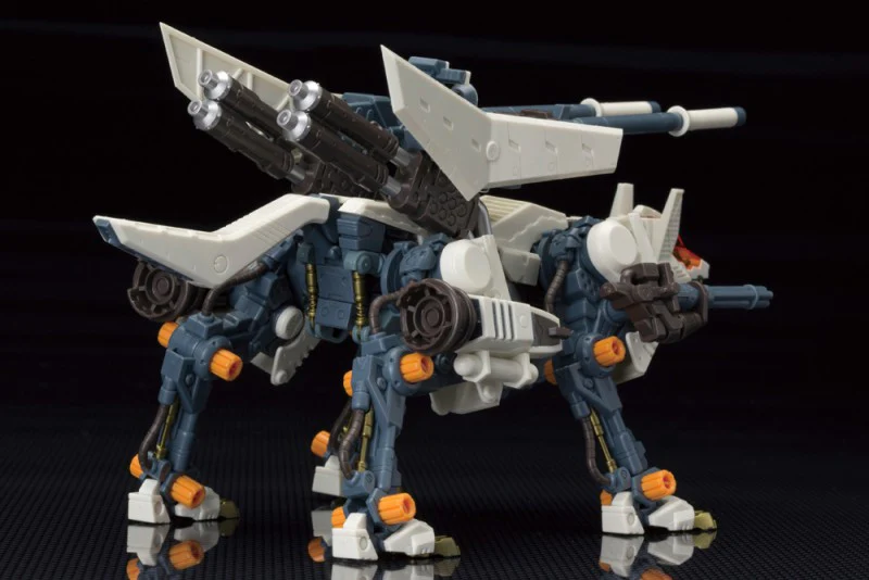HMM Zoids RHI-3 Command Wolf Repackage Ver. - Image 11