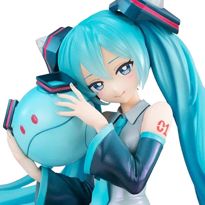 Lucrea: 1/7 Hatsune Miku X 00 Gundam (Mobile Suit Gundam 45th Anniversary) - Image 2