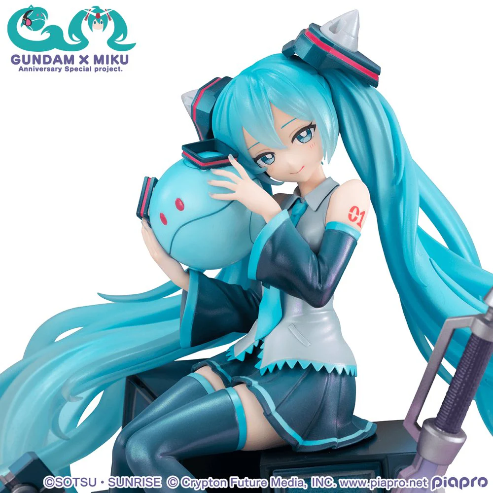 Lucrea: 1/7 Hatsune Miku X 00 Gundam (Mobile Suit Gundam 45th Anniversary) - Image 5