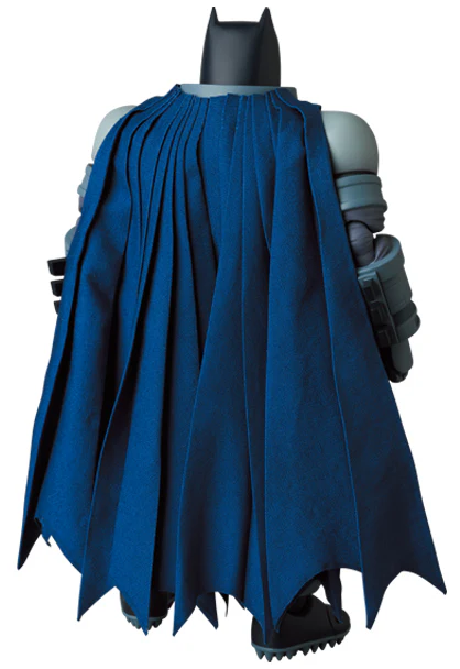 MAFEX Armored Batman (The Dark Knight Returns) - Image 5