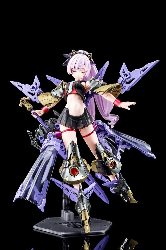 Megami Device Buster Doll Paladin Darkness Claw - Image 8