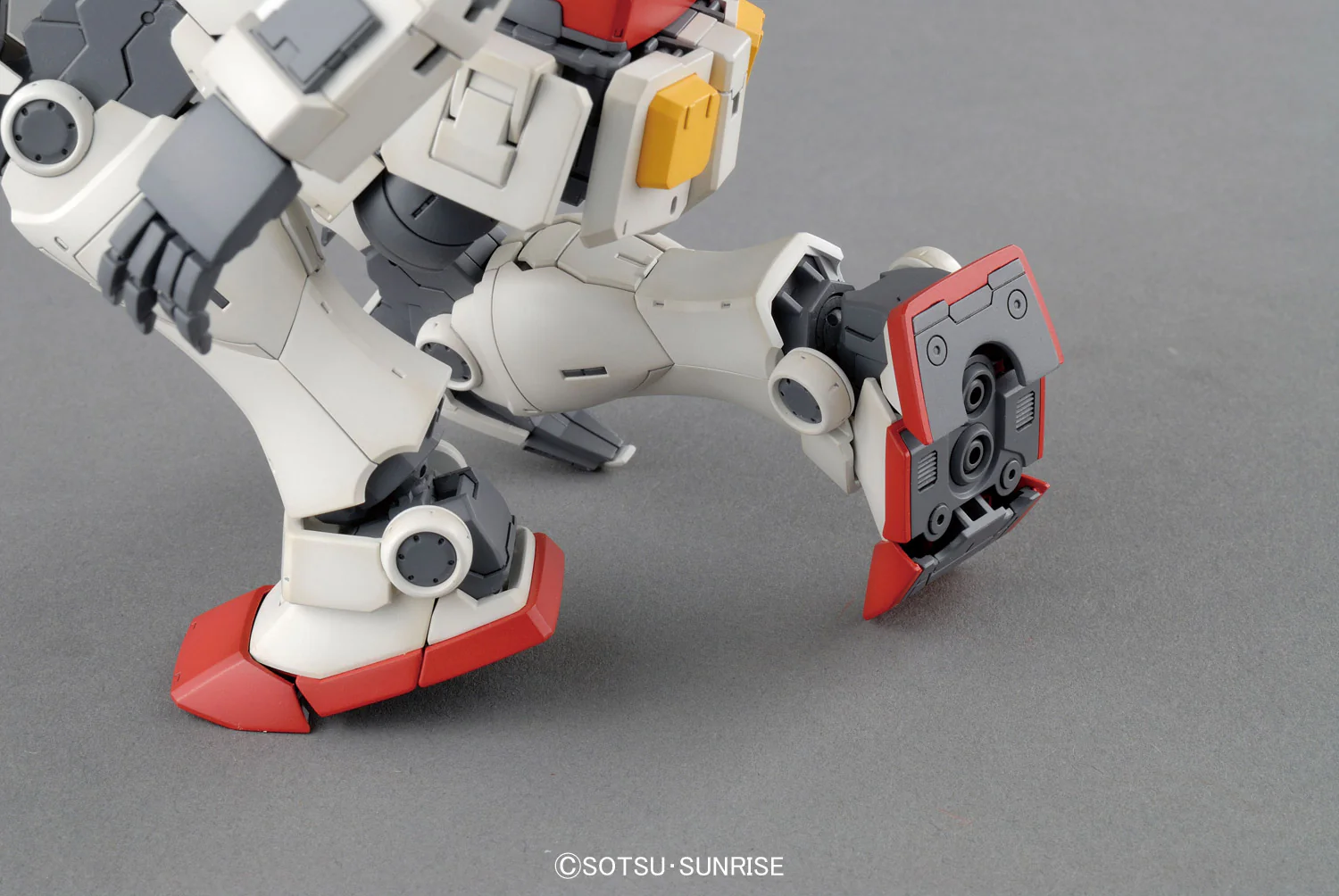 MG RX-78-02 Gundam (Gundam The Origin Ver.) - Image 6