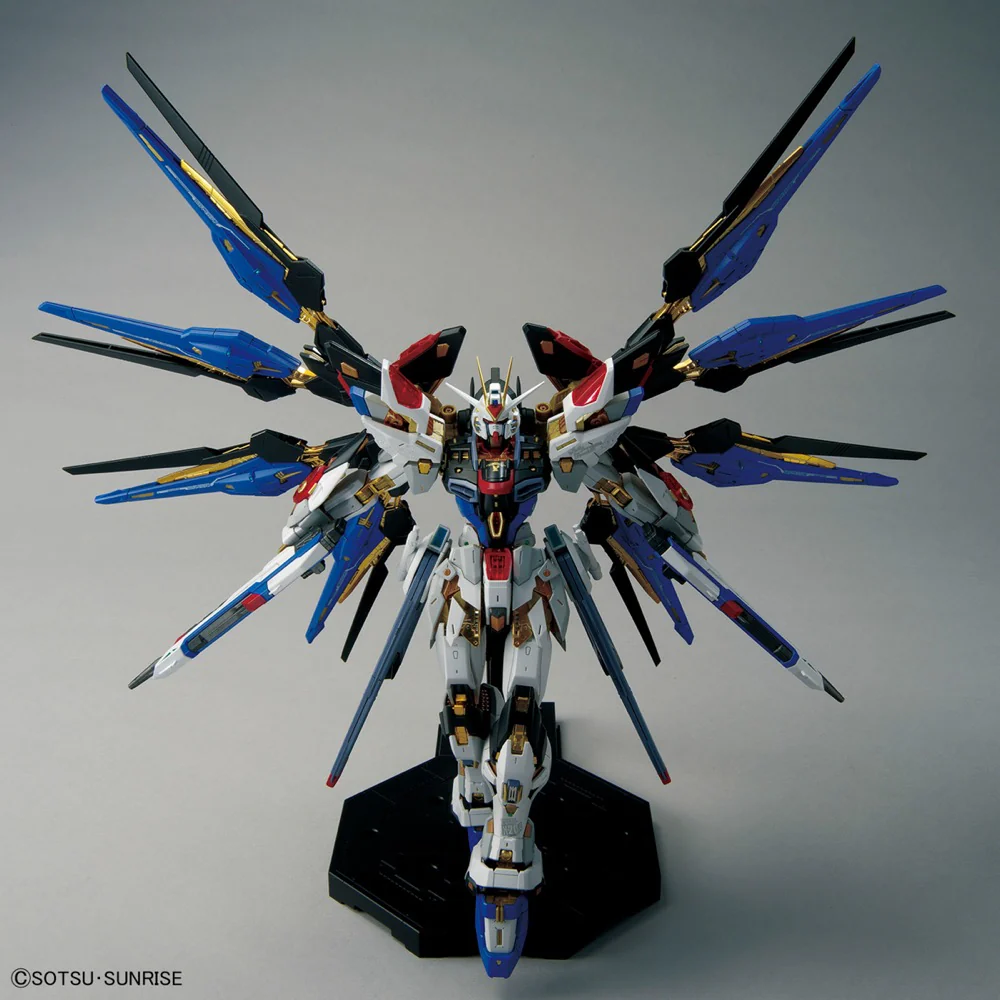 MGEX ZGMF-X20A Strike Freedom Gundam - Image 5