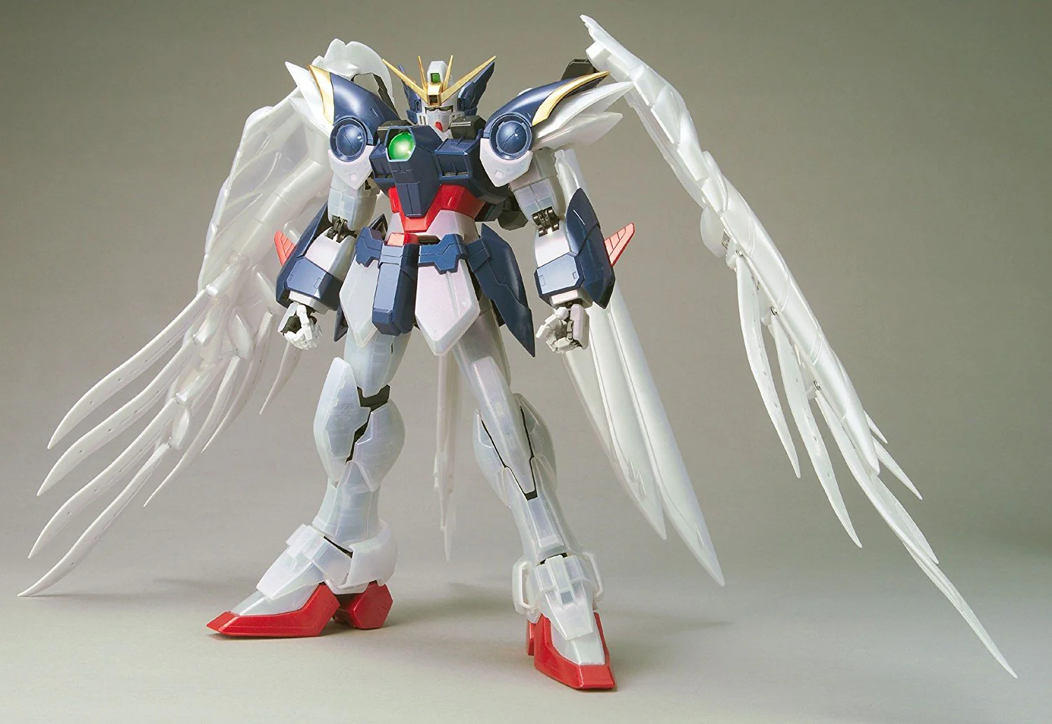 PG XXXG-00W0 Wing Gundam Zero Custom Pearl Mirror Coating Ver. - Image 2