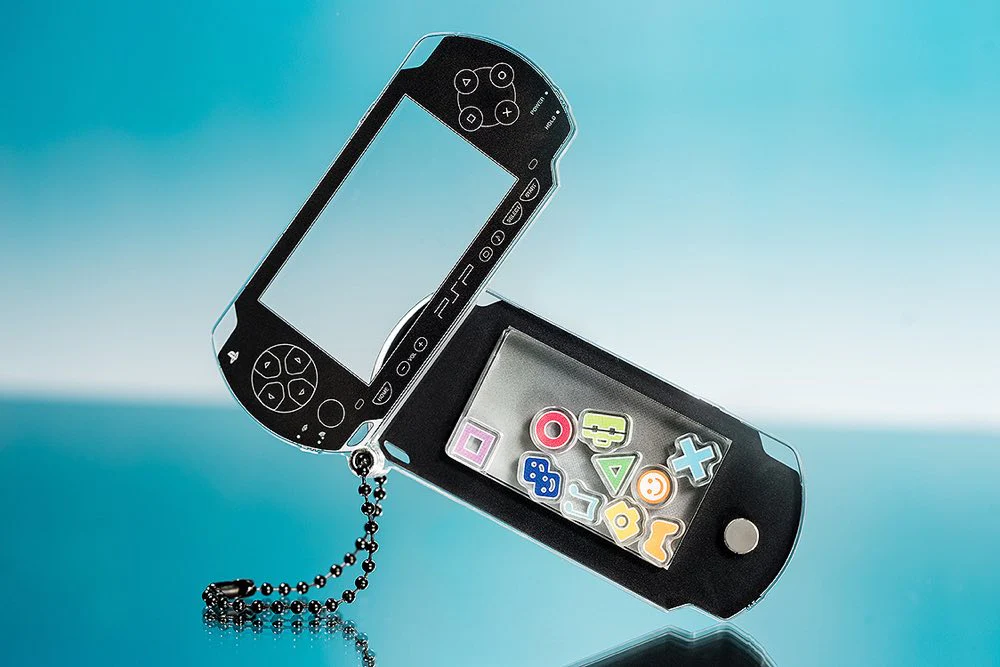 PSP (PlayStation Portable) Rattle Acrylic Keychain: White Ver. - Image 5