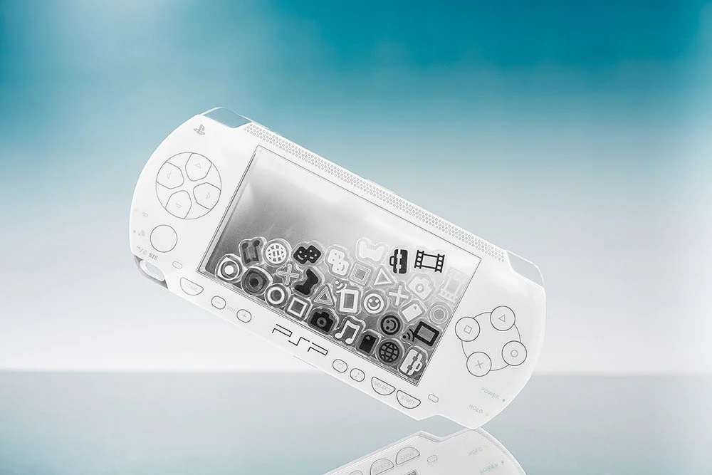 PSP (PlayStation Portable) Rattle Acrylic Stand: White Ver. - Image 10