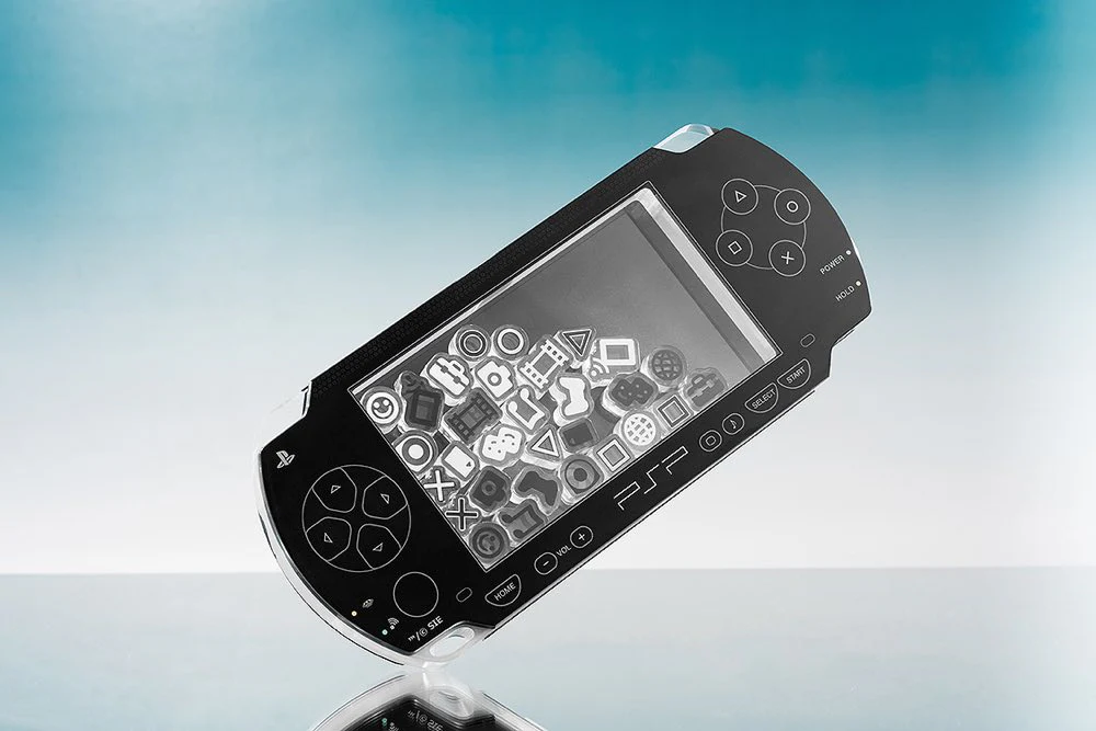 PSP (PlayStation Portable) Rattle Acrylic Stand: White Ver. - Image 5
