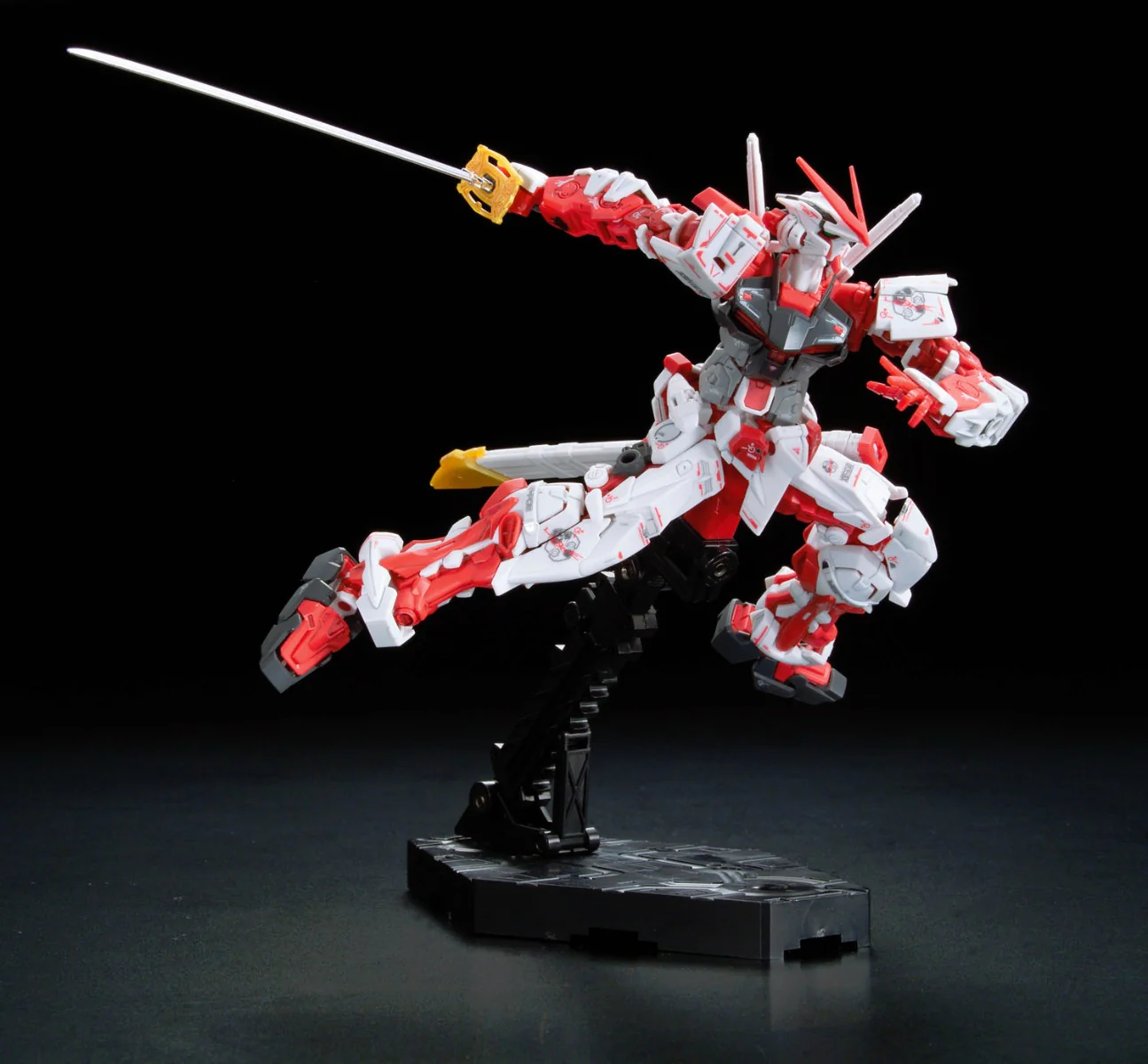 RG MBF-P02 Gundam Astray Red Frame - Image 7