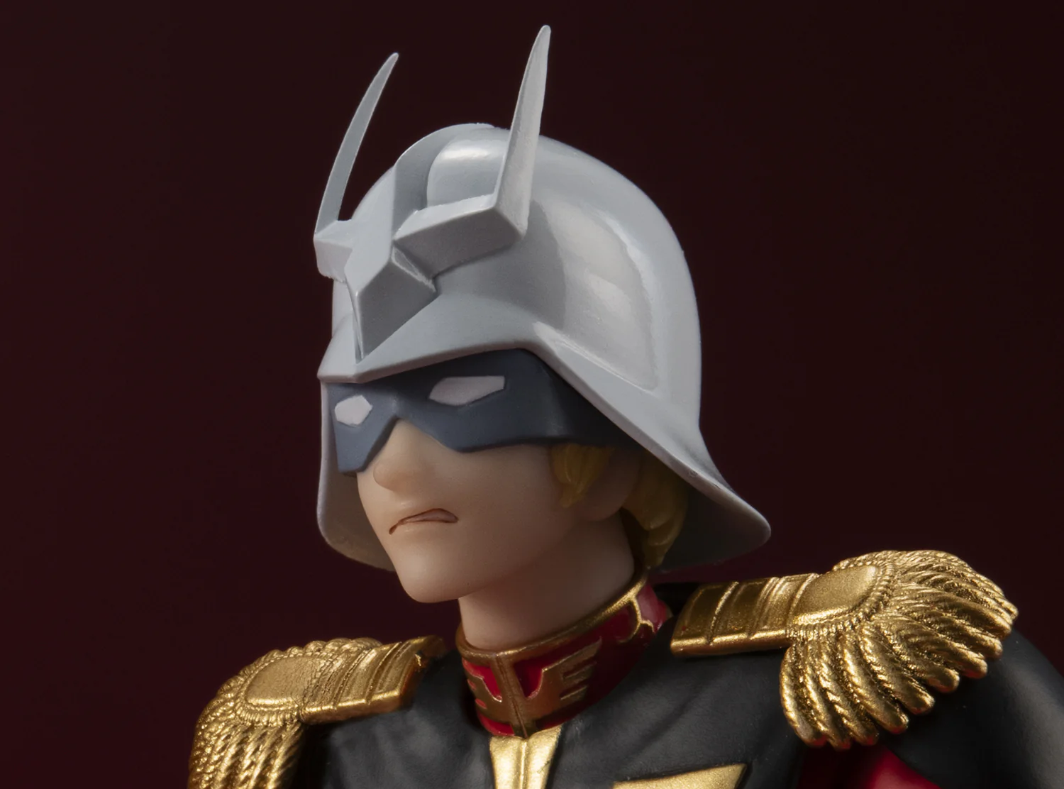 S.H.Figuarts Char Aznable (Mobile Suit Gundam) - Image 21