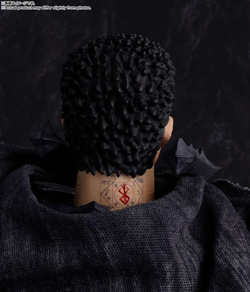 S.H.Figuarts Guts (Berserker Armor) - Image 7