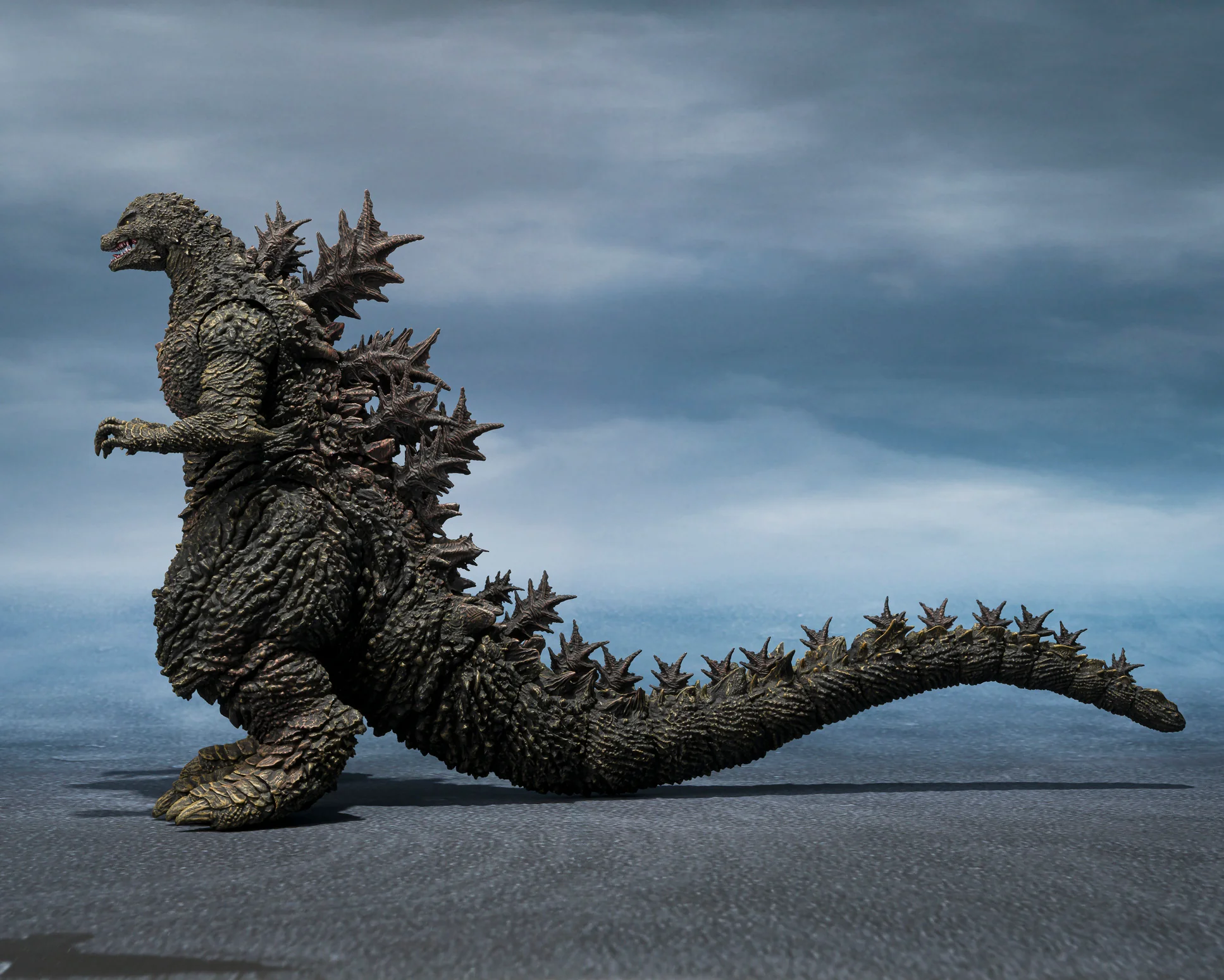 S.H.MonsterArts Godzilla (Godzilla the Ride: Great Clash) - Image 5